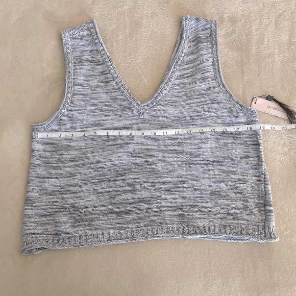 BCBGeneration Crop Sleeveless Knit Top - Size L - Picture 7 of 9